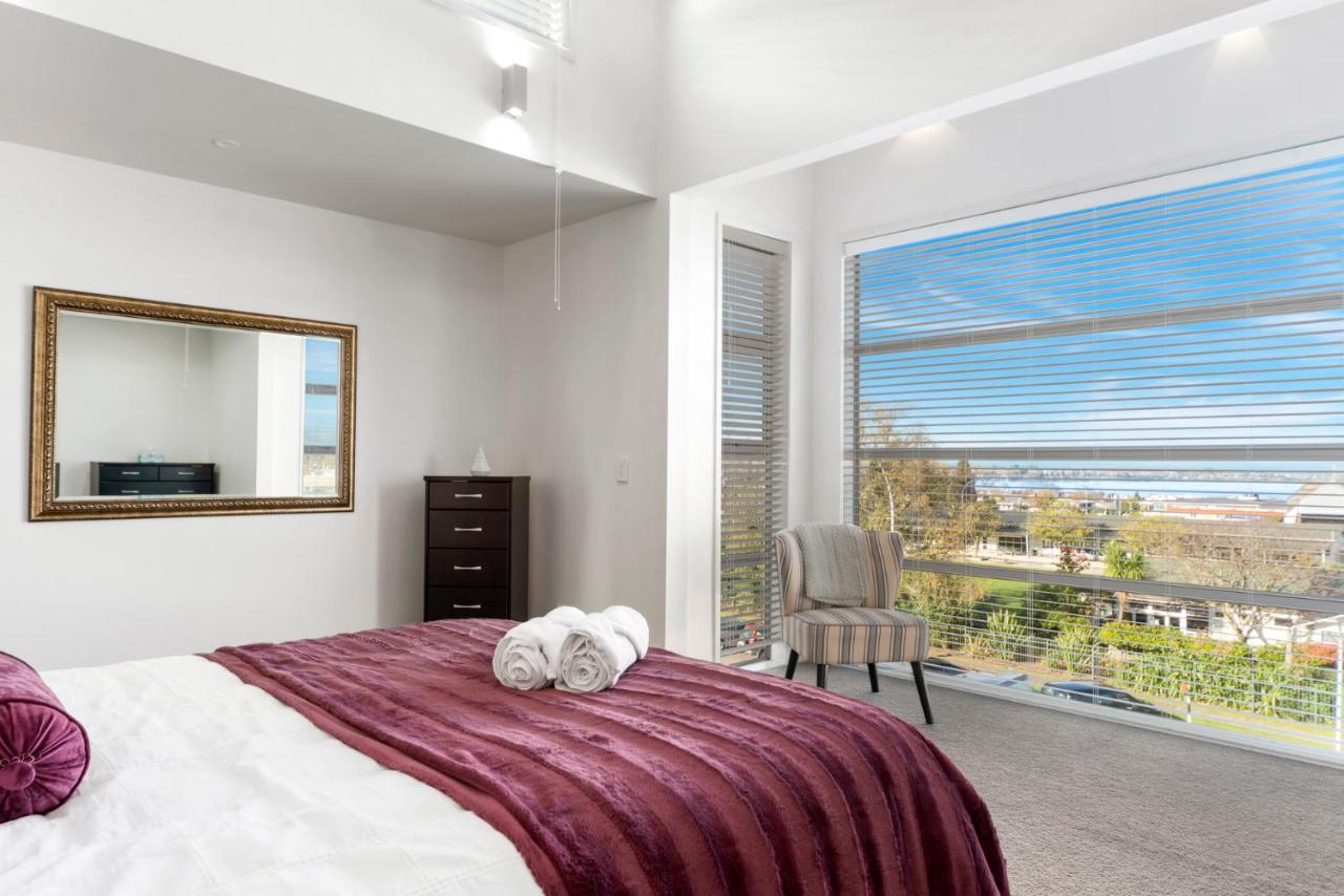 Lakeview Luxury - Taupo Holiday Apartment Luaran gambar