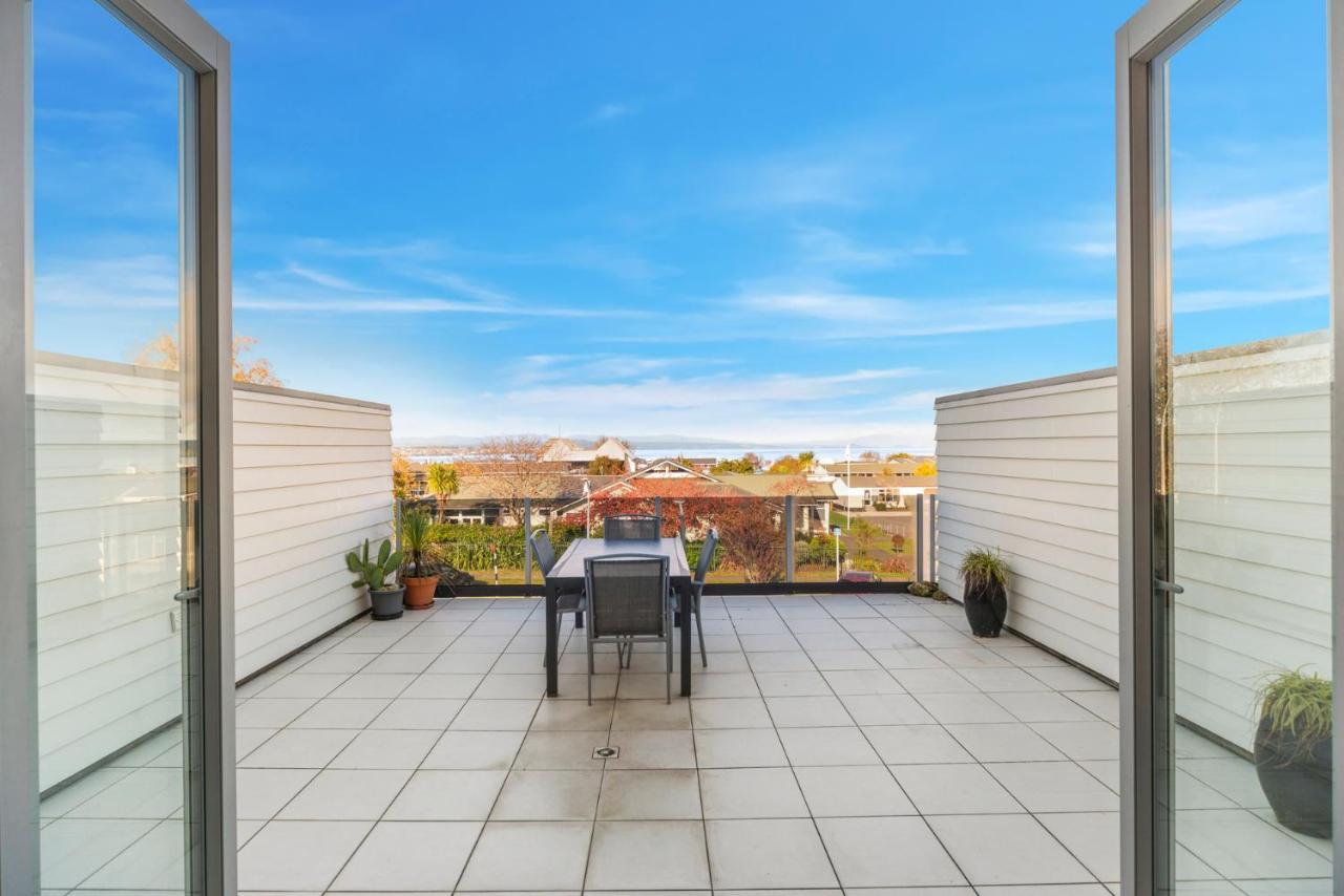 Lakeview Luxury - Taupo Holiday Apartment Luaran gambar