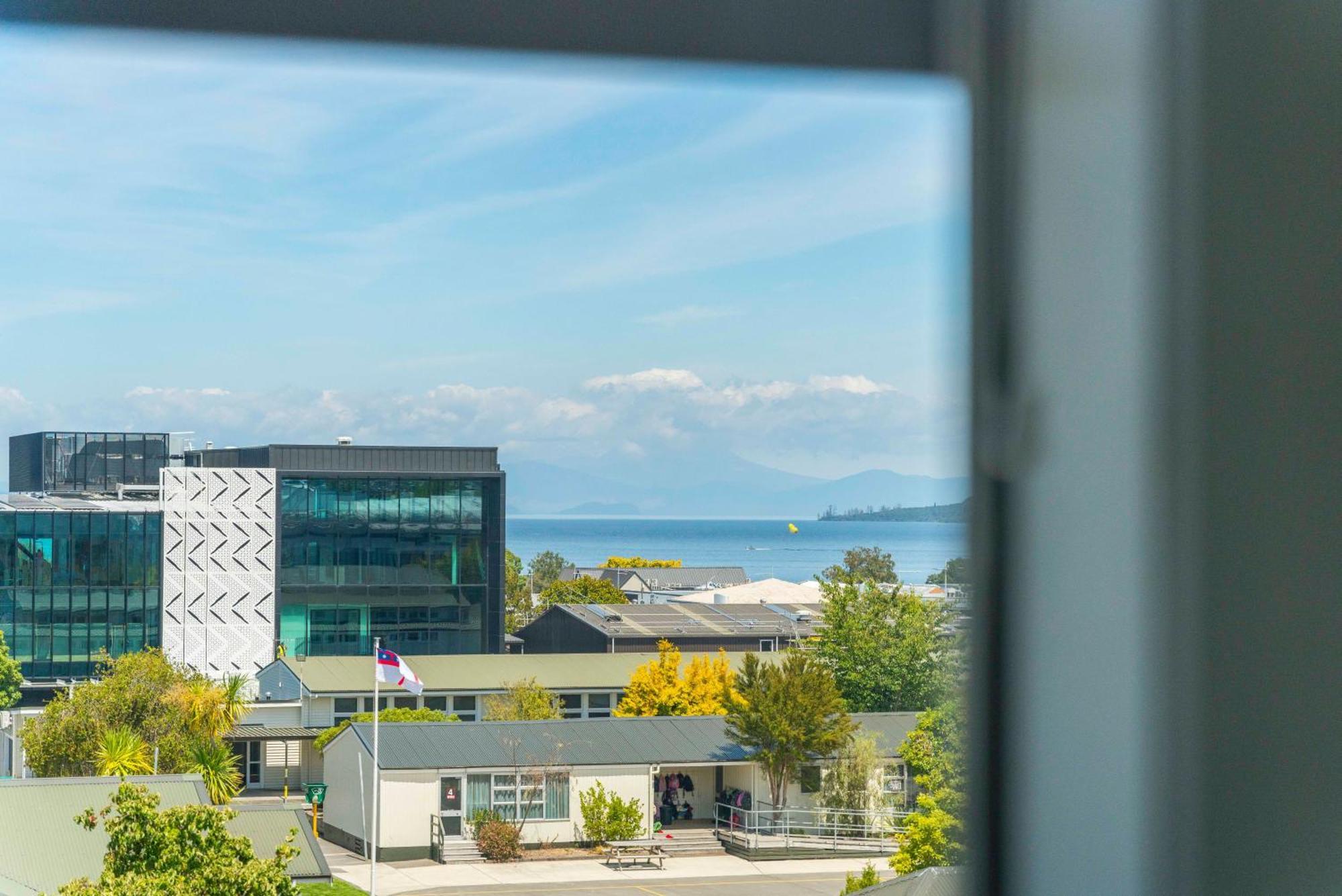 Lakeview Luxury - Taupo Holiday Apartment Luaran gambar